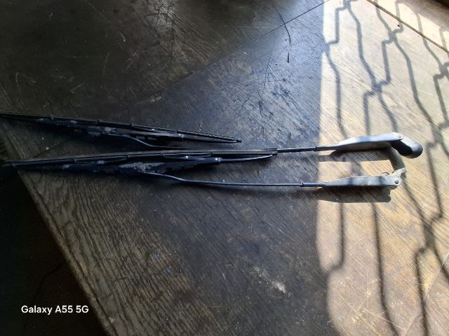 bontott OPEL CORSA C Első Ablaktörlő Kar