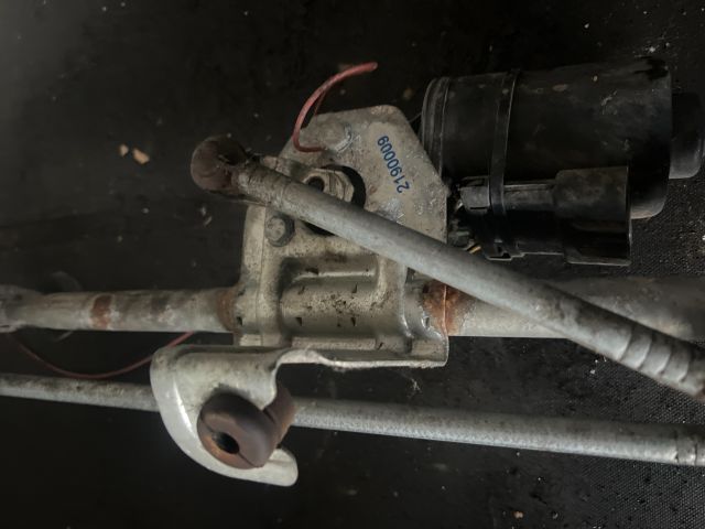 bontott OPEL CORSA C Első Ablaktörlő Szerkezet Motorral