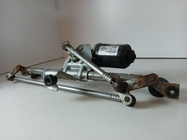 bontott OPEL CORSA C Első Ablaktörlő Szerkezet Motorral