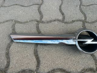 bontott OPEL CORSA C Első Embléma