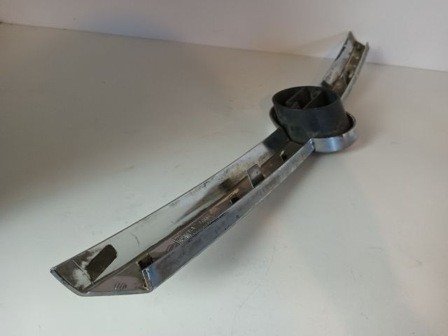 bontott OPEL CORSA C Első Embléma