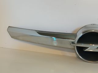 bontott OPEL CORSA C Első Embléma