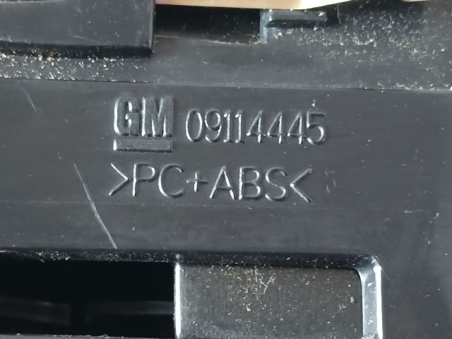 bontott OPEL CORSA C Első Hamutartó