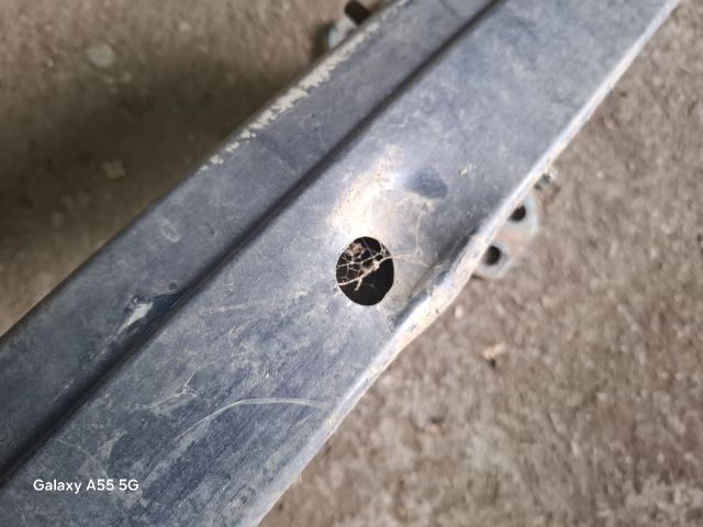 bontott OPEL CORSA C Első Lökhárító Merevítő (Fém)