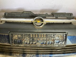 bontott OPEL CORSA C Első Lökhárító (Részeivel)