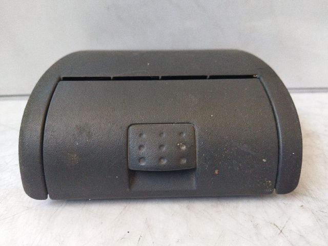 bontott OPEL CORSA C Első Tároló Rekesz