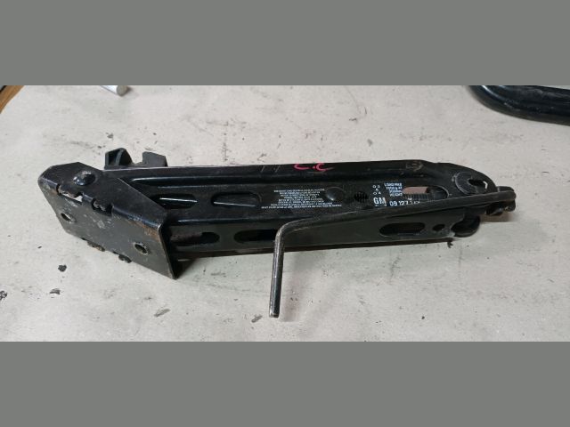 bontott OPEL CORSA C Emelő