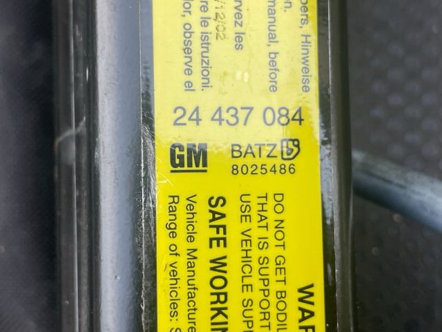 bontott OPEL CORSA C Emelő