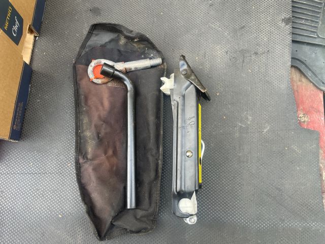 bontott OPEL CORSA C Emelő