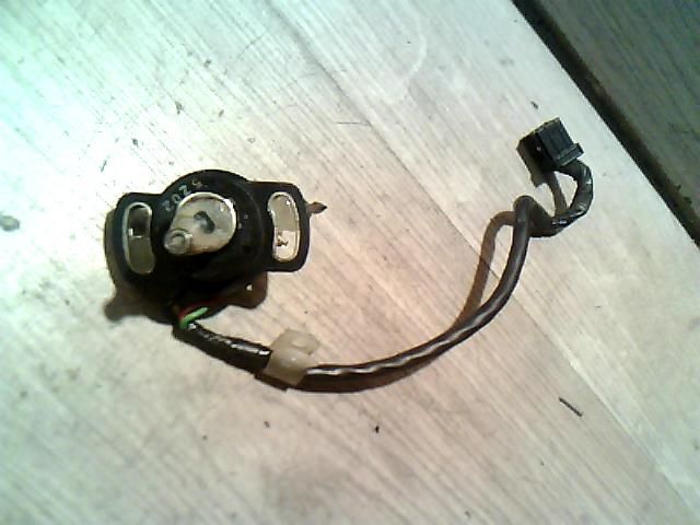 bontott OPEL CORSA C Fojtószelep Jeladó