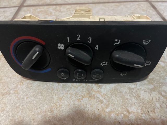 bontott OPEL CORSA C Fűtéskapcsoló (manuális klímás)