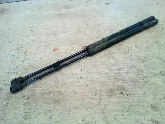 bontott OPEL CORSA C Gázrugós Kitámasztó Teleszkóp Pár Csomagtérajtó