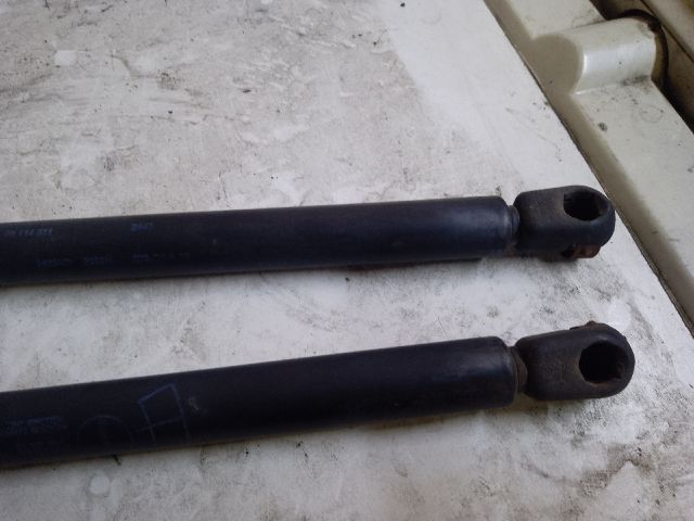 bontott OPEL CORSA C Gázrugós Kitámasztó Teleszkóp Pár Csomagtérajtó