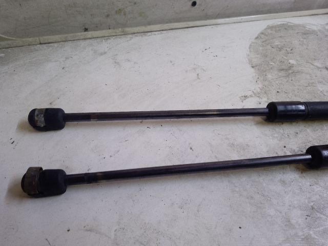 bontott OPEL CORSA C Gázrugós Kitámasztó Teleszkóp Pár Csomagtérajtó