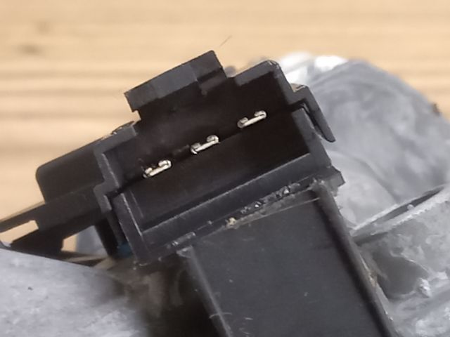 bontott OPEL CORSA C Hátsó Ablaktörlő Motor