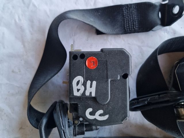 bontott OPEL CORSA C Hátsó Biztonsági Öv Szett