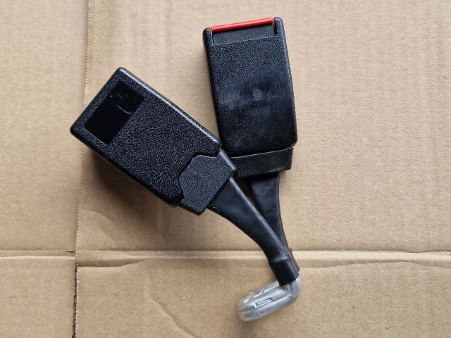 bontott OPEL CORSA C Hátsó középső Biztonsági Öv Csat