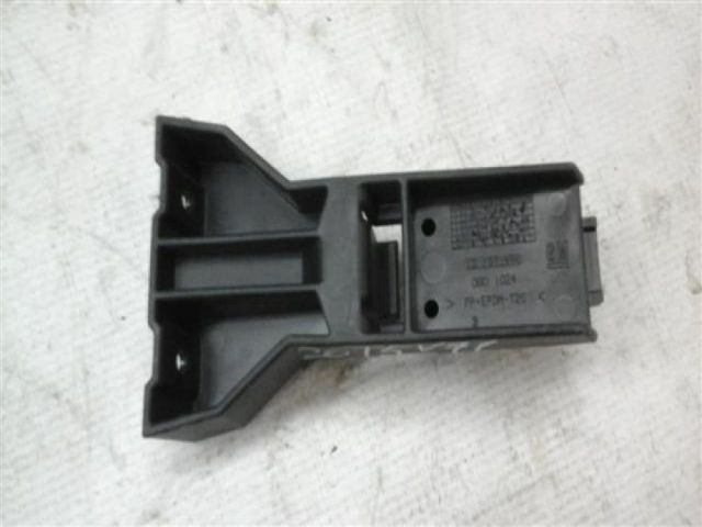 bontott OPEL CORSA C Hátsó középső Lökhárító Tartó (Műanyag)