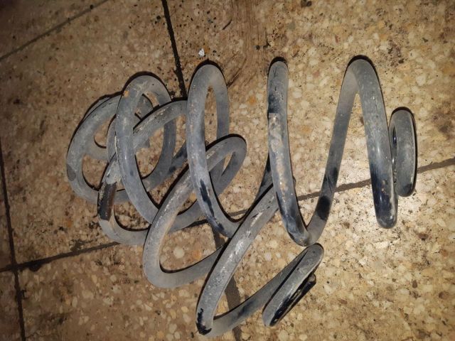 bontott OPEL CORSA C Hátsó Rugó Pár