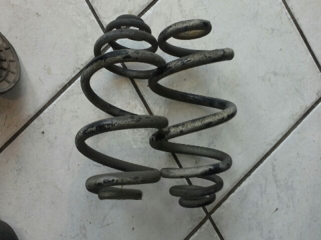 bontott OPEL CORSA C Hátsó Rugó Pár