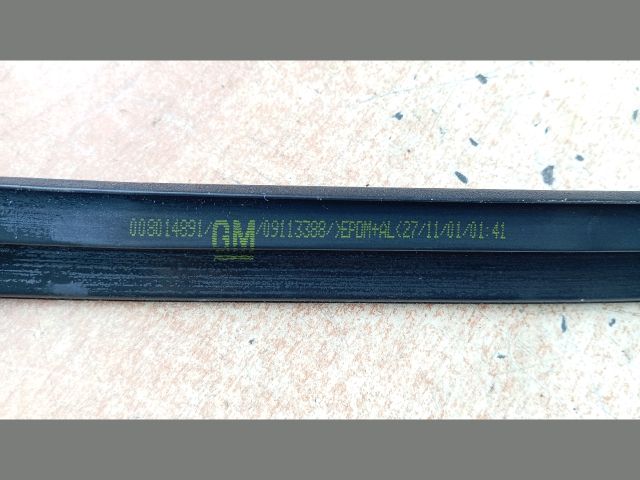 bontott OPEL CORSA C Jobb első Ablak Sín