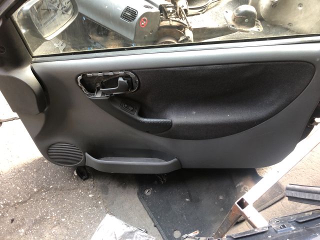 bontott OPEL CORSA C Jobb első Ablak