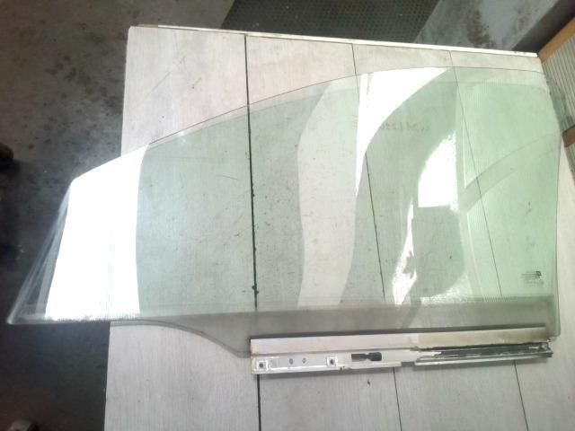 bontott OPEL CORSA C Jobb első Ablak