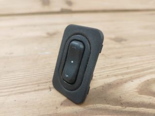 bontott OPEL CORSA C Jobb első Ablakemelő Kapcsoló