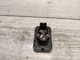 bontott OPEL CORSA C Jobb első Ablakemelő Kapcsoló