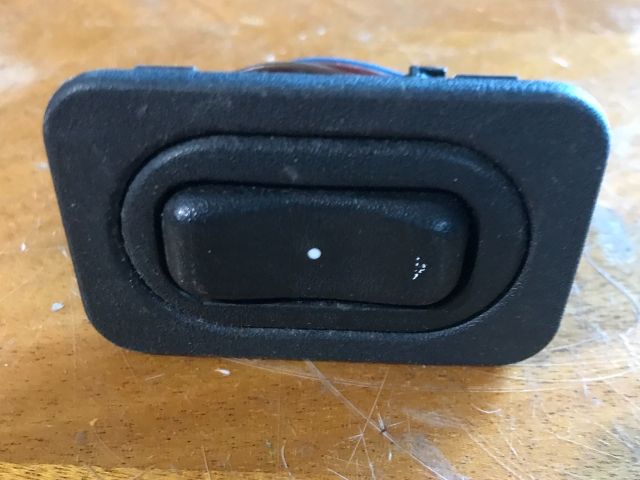 bontott OPEL CORSA C Jobb első Ablakemelő Kapcsoló