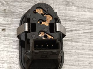 bontott OPEL CORSA C Jobb első Ablakemelő Kapcsoló