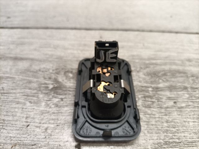 bontott OPEL CORSA C Jobb első Ablakemelő Kapcsoló