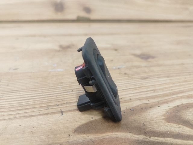 bontott OPEL CORSA C Jobb első Ablakemelő Kapcsoló