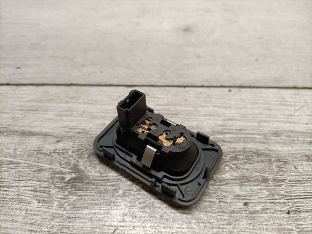 bontott OPEL CORSA C Jobb első Ablakemelő Kapcsoló