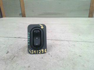 bontott OPEL CORSA C Jobb első Ablakemelő Kapcsoló