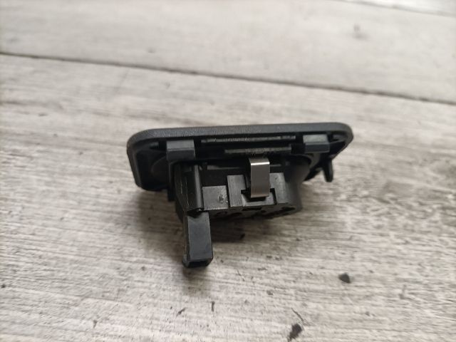 bontott OPEL CORSA C Jobb első Ablakemelő Kapcsoló