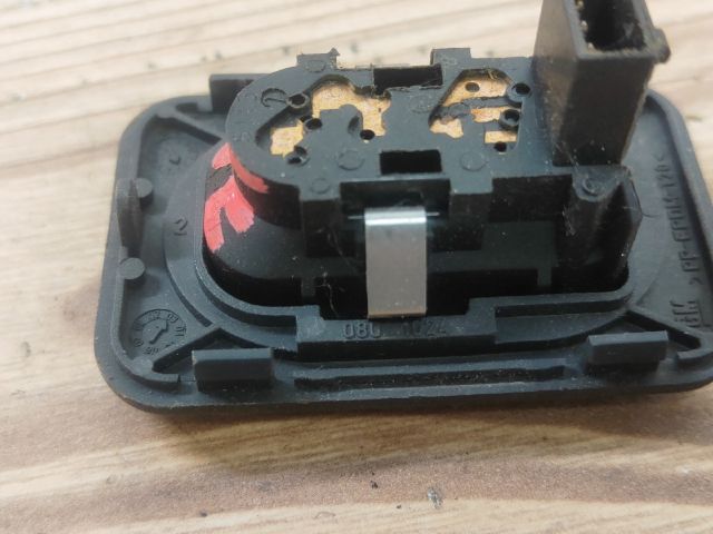 bontott OPEL CORSA C Jobb első Ablakemelő Kapcsoló