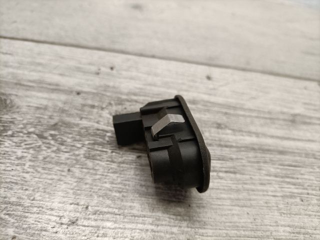 bontott OPEL CORSA C Jobb első Ablakemelő Kapcsoló