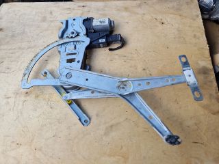 bontott OPEL CORSA C Jobb első Ablakemelő Motor