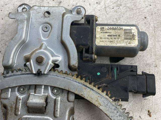 bontott OPEL CORSA C Jobb első Ablakemelő Szerkezet (Elektromos)