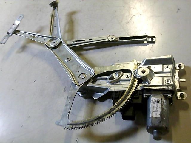 bontott OPEL CORSA C Jobb első Ablakemelő Szerkezet (Elektromos)