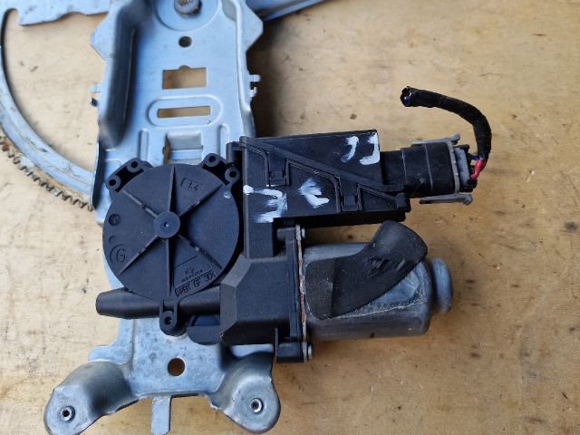 bontott OPEL CORSA C Jobb első Ablakemelő Szerkezet (Elektromos)