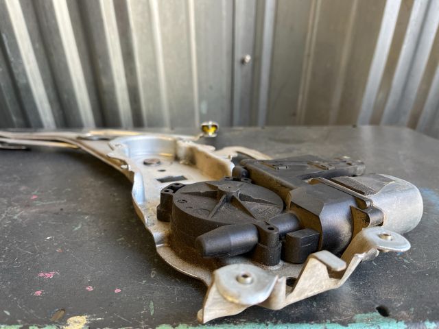 bontott OPEL CORSA C Jobb első Ablakemelő Szerkezet (Elektromos)