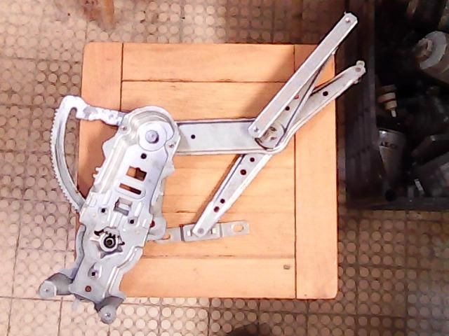 bontott OPEL CORSA C Jobb első Ablakemelő Szerkezet (Elektromos)