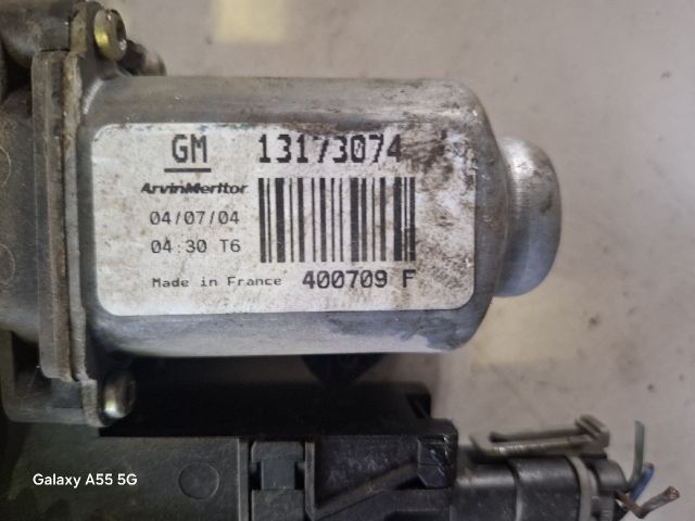 bontott OPEL CORSA C Jobb első Ablakemelő Szerkezet (Elektromos)