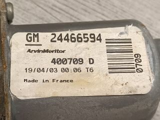 bontott OPEL CORSA C Jobb első Ablakemelő Szerkezet (Elektromos)