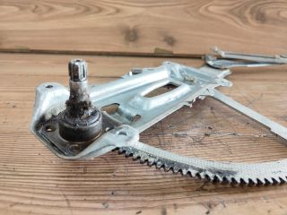 bontott OPEL CORSA C Jobb első Ablakemelő Szerkezet (Mechanikus)