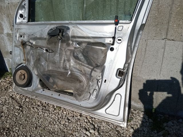 bontott OPEL CORSA C Jobb első Ajtó (Részeivel)