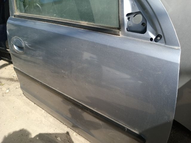 bontott OPEL CORSA C Jobb első Ajtó (Részeivel)
