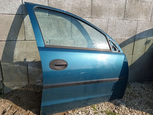 bontott OPEL CORSA C Jobb első Ajtó (Részeivel)